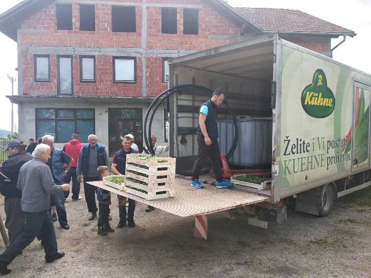 Podijeljeno 120.000 sadnica kornišona