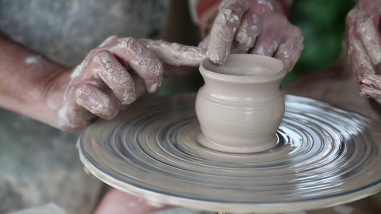 Upitnik za preduzetnike koji posjeduju sertifikat starog zanata, umjetničkog zanata i domaće radinosti