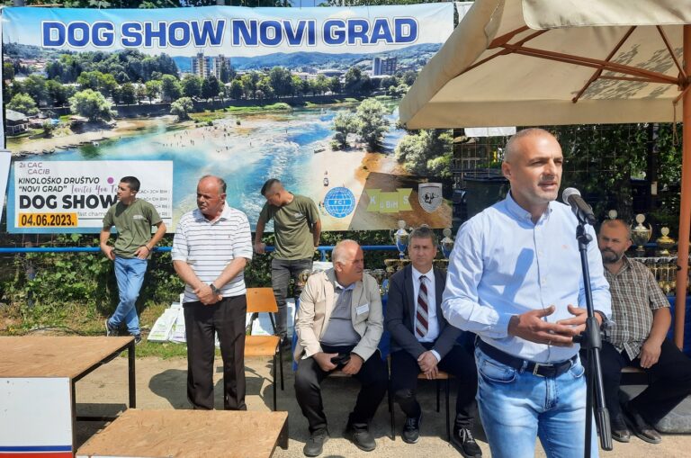 „Novi Grad Dog Show 2023“ okupio brojne izlagače i posjetioce