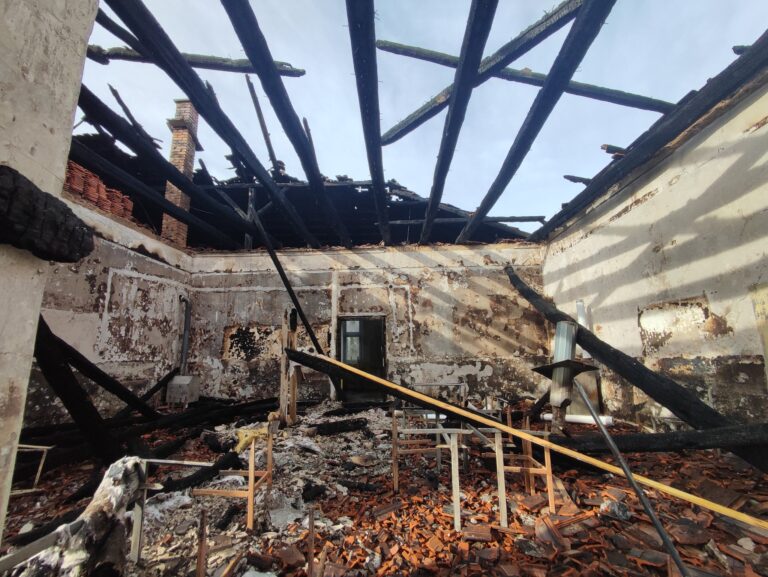 Požar uništio veliki dio škole u Radomirovcu