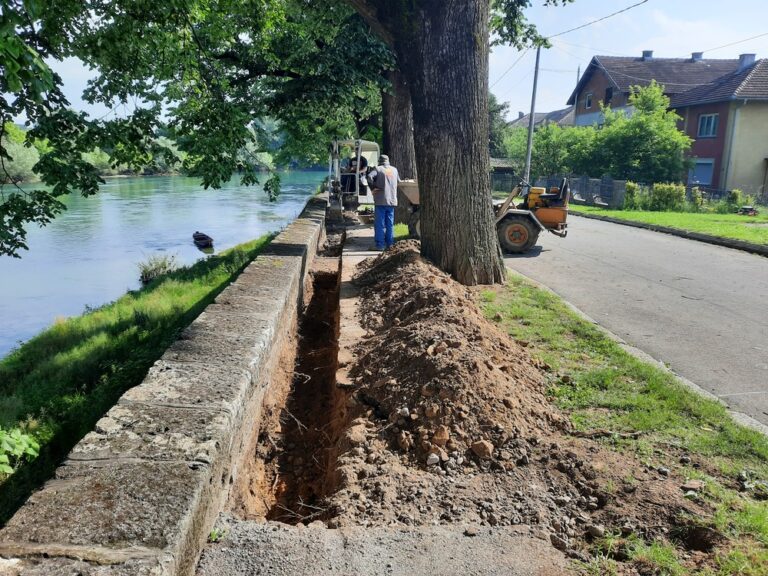 Započeli radovi na izgradnji rasvjete na keju