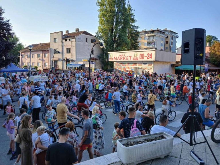 “Svi na točkove” – održana 10. biciklijada i rolerijada u Novom Gradu